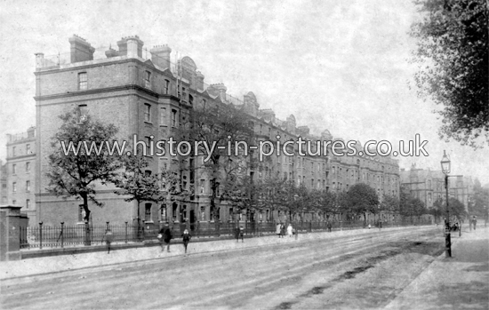Wharncliffe Gardens, Grove Road, St Johns Wood, London. c.1904.